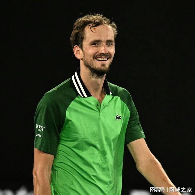 于体育记者 于体育记者